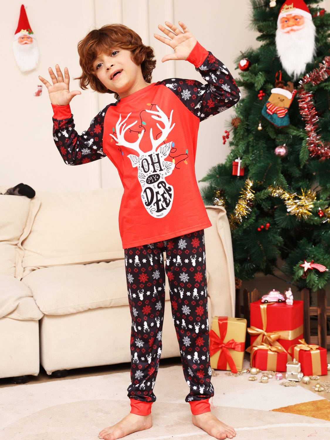 here-at-buy-reindeer-graphic-top-and-pants-set-online-now_0.jpg