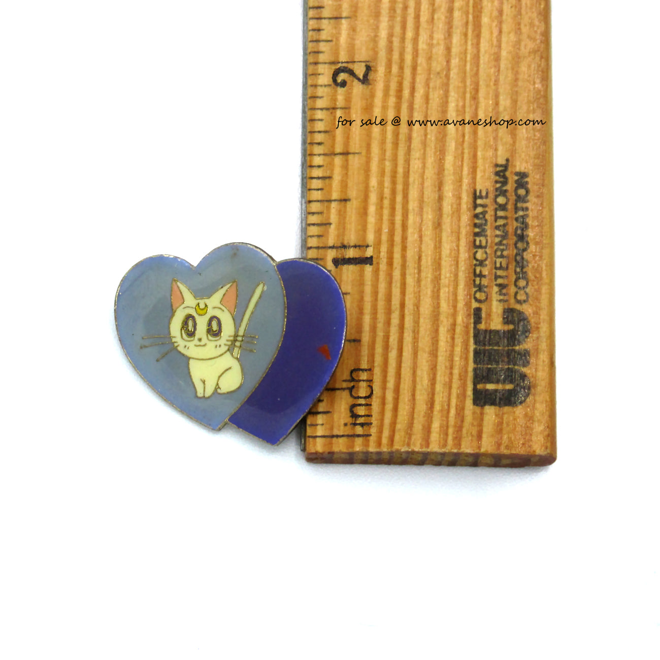 get-your-wholesale-vintage-sailor-moon-enamel-pin-artemis-blue-double-heart-kanebo-official-japan-red-spot-defect-hot-on-sale_2.jpg