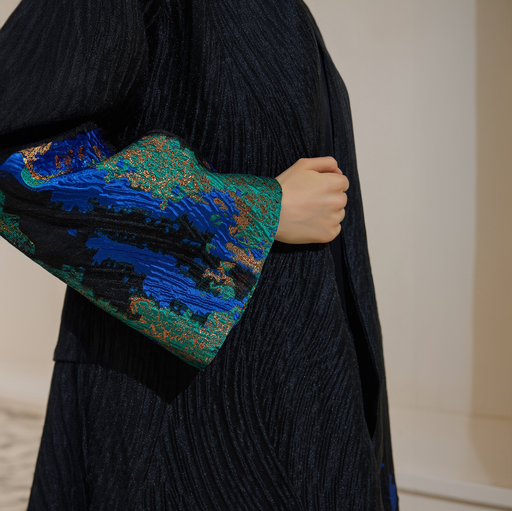 your-one-stop-shop-for-limited-edition-blue-jacquard-abaya-online_3.jpg