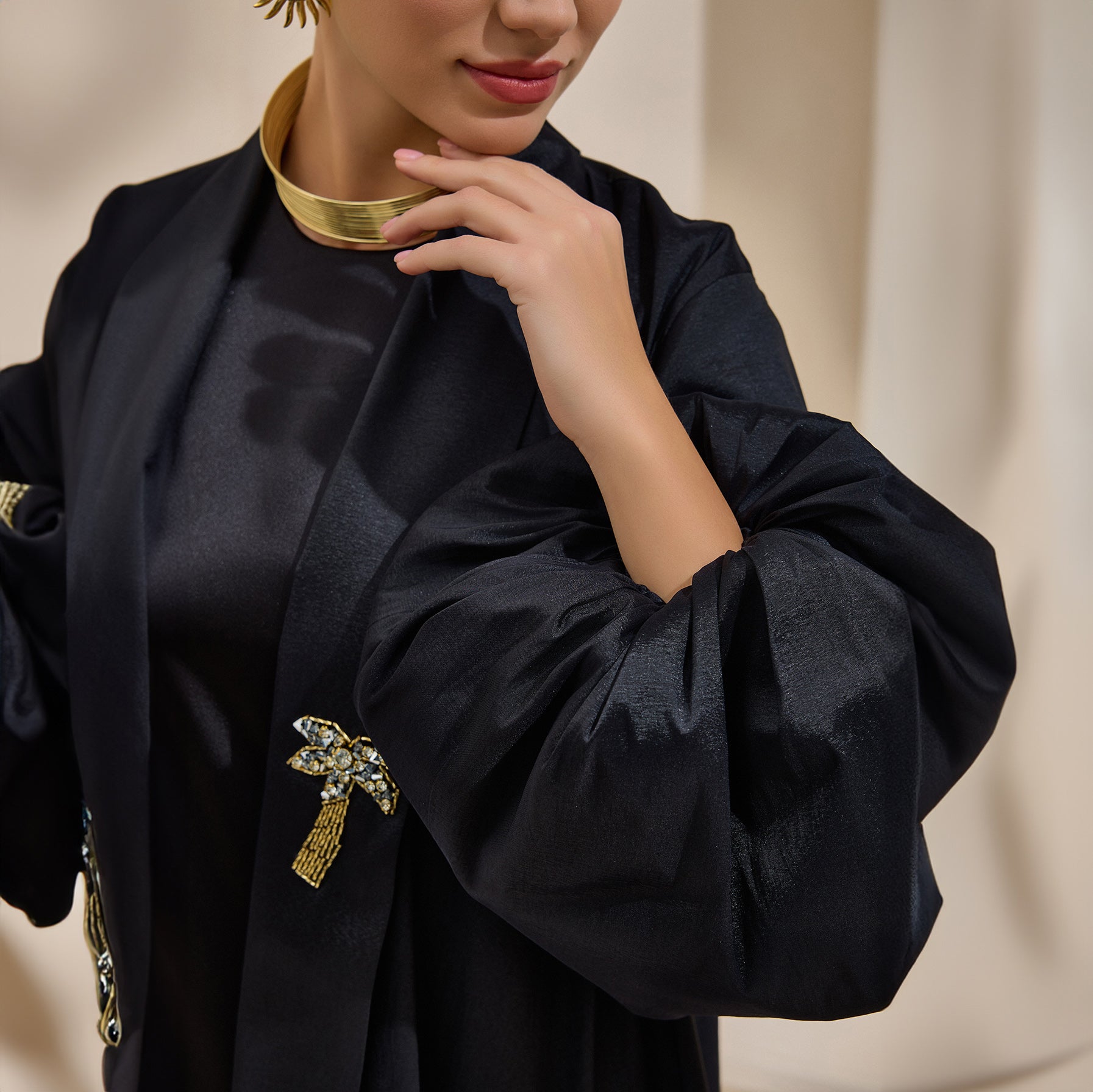 your-online-store-for-premium-hand-embellished-taffeta-black-abaya-online-sale_3.jpg