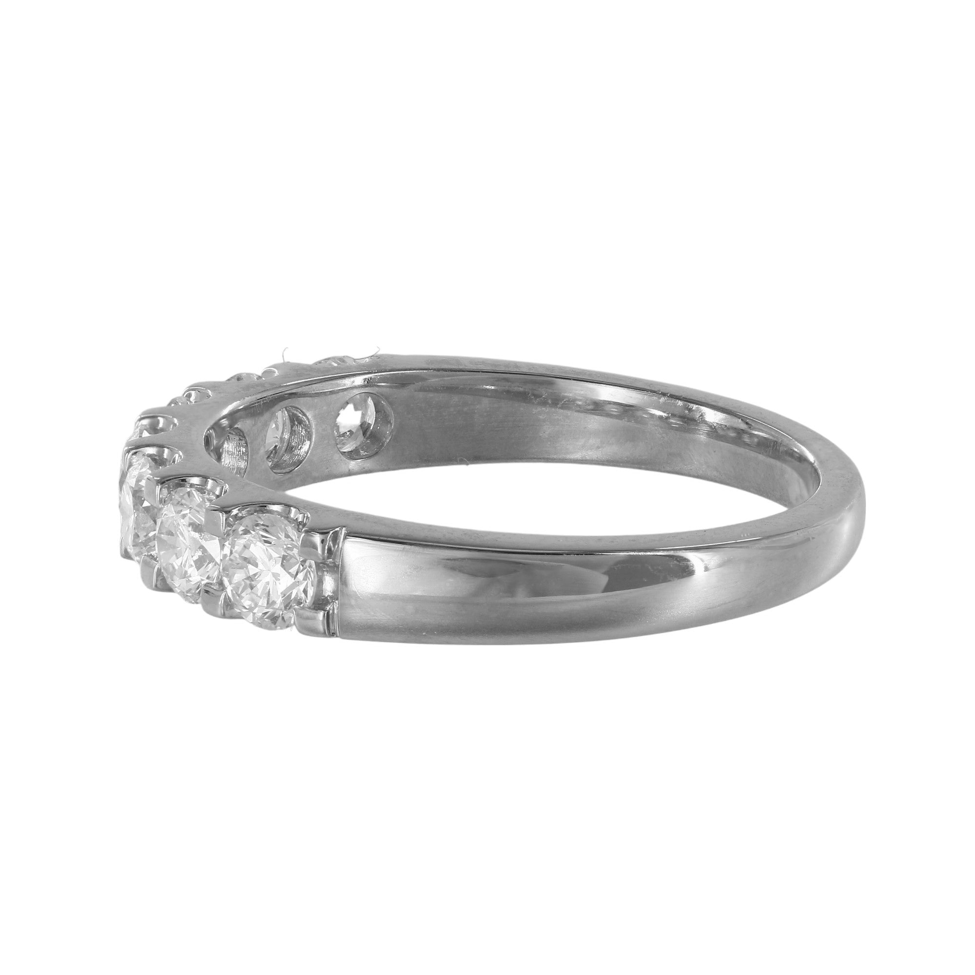 get-your-sporting-goods-of-14k-white-gold-diamond-single-row-wedding-band-for-sale_1.jpg