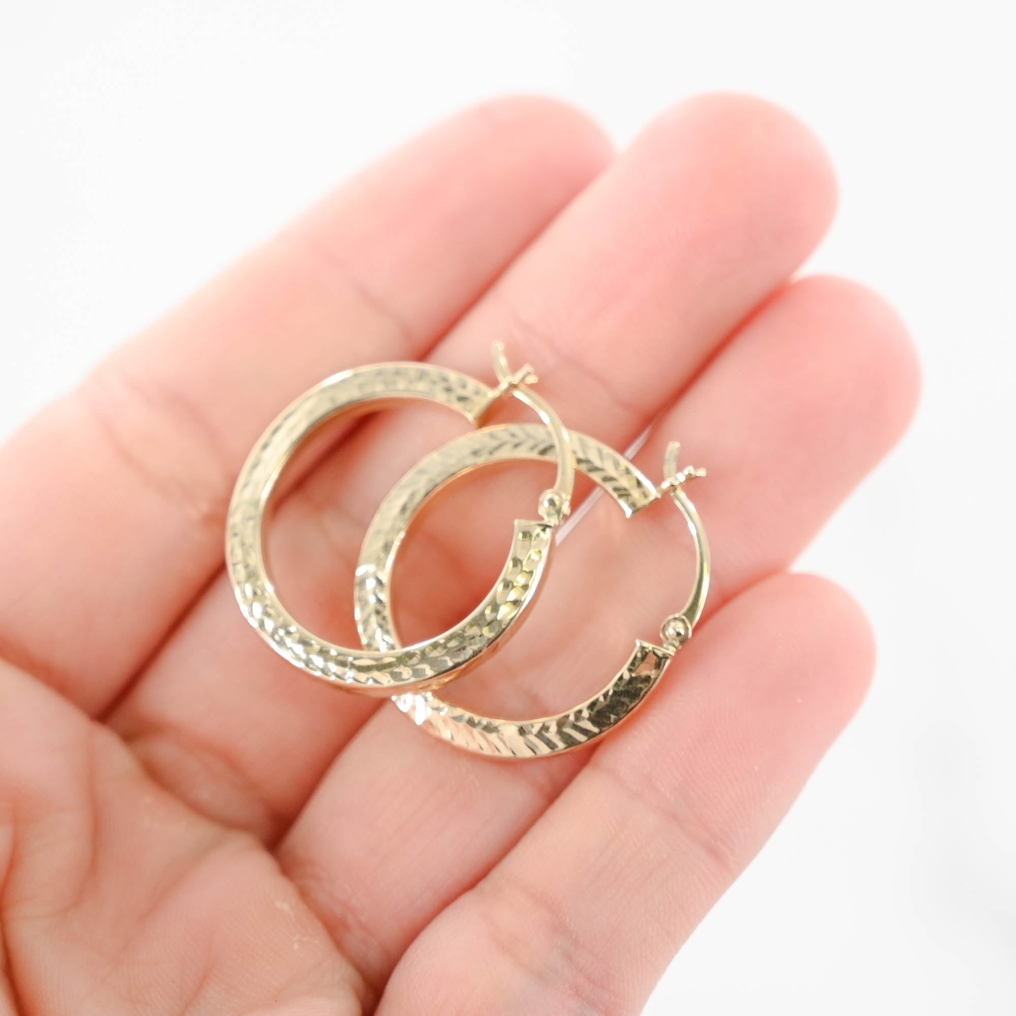 youve-never-seen-14k-yellow-gold-diamond-cut-square-hollow-hoop-earrings-online-sale_6.jpg